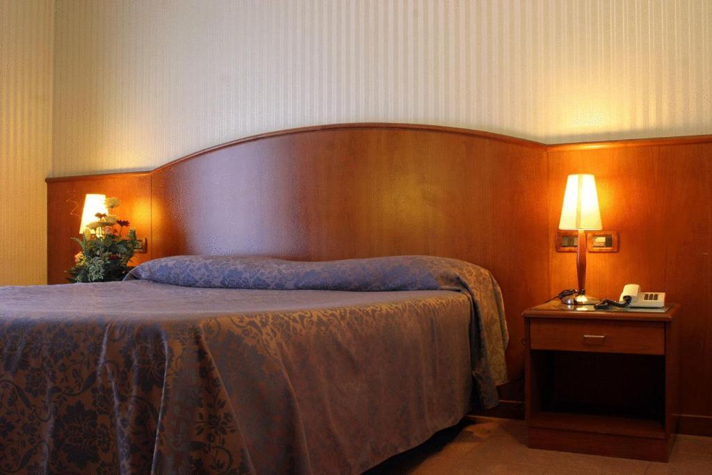 Hotel Willy เจโมนา เดล ฟริอูลี ห้อง รูปภาพ