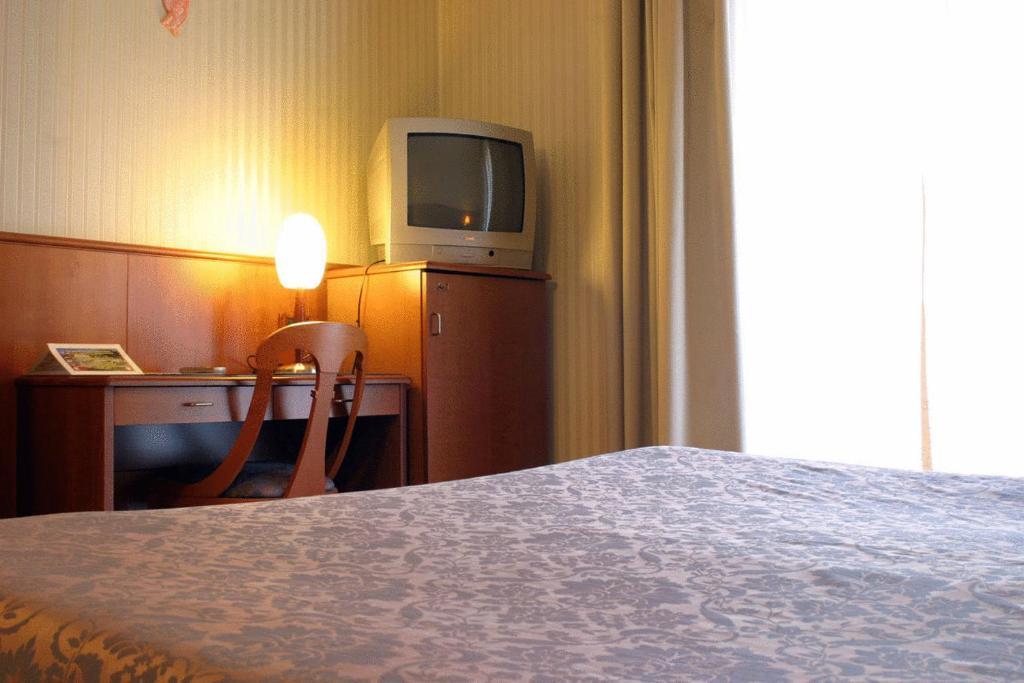 Hotel Willy เจโมนา เดล ฟริอูลี ห้อง รูปภาพ